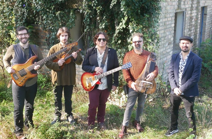  Banda luso-brasileira Deltas lança novo clipe