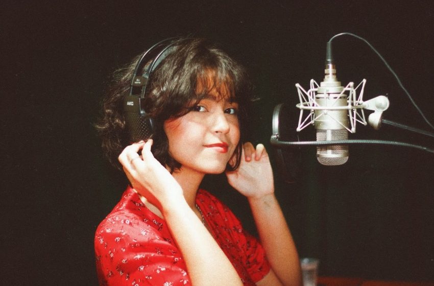  Mariana Froes interpreta o canto da sereia na série brasileira “Cidade Invisível”