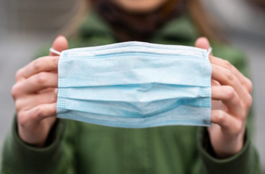  Governo de PE libera uso de máscaras em locais abertos