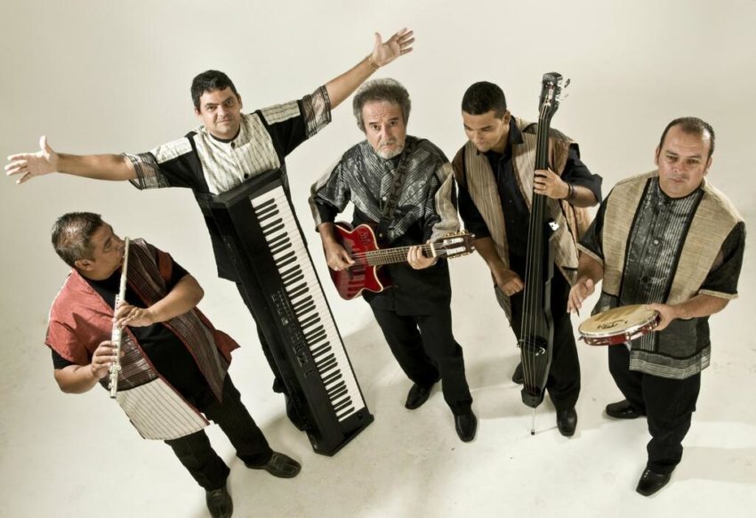 No Recife foram convidados também Adiel Luna, Quinteto Violado, Charles Theone e o Maracatu de Baque Virado Estrela Brilhante do Recife