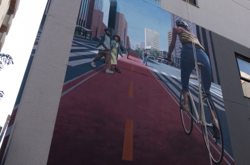  Mural do artista Apolo Torres colore novo empreendimento em Pinheiros