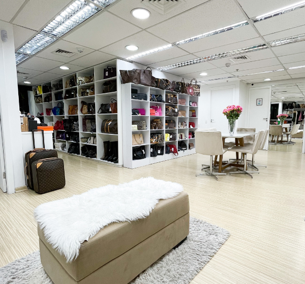  Existem fatores a se analisar ao comprar em brechós de luxo?