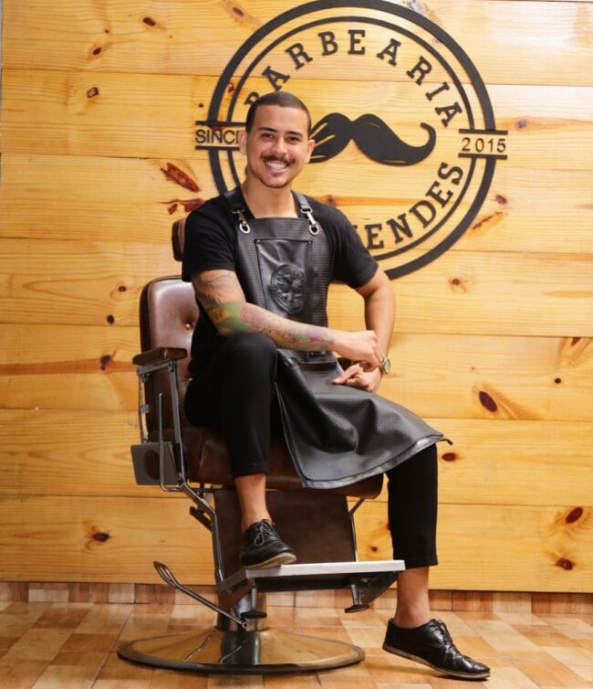 Loiro luxo: crianças e jovens da periferia do Recife apostam na nova moda 