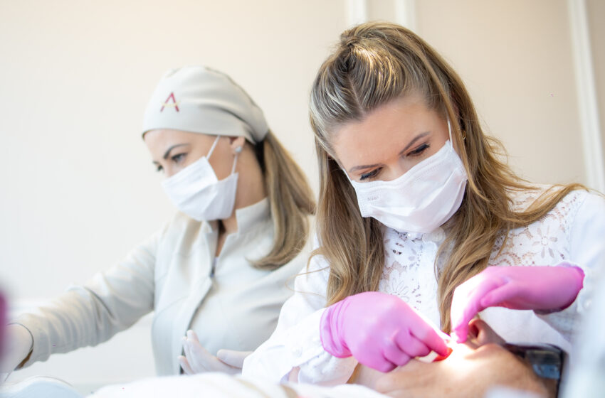  Tratamento com lentes de contato dentais exige cuidados