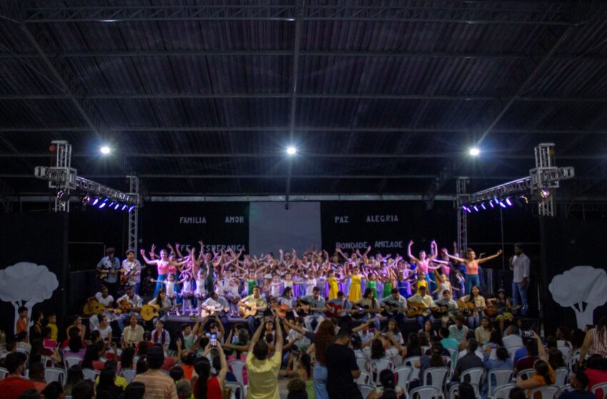  Instituto leva educação e cultura às crianças do sertão