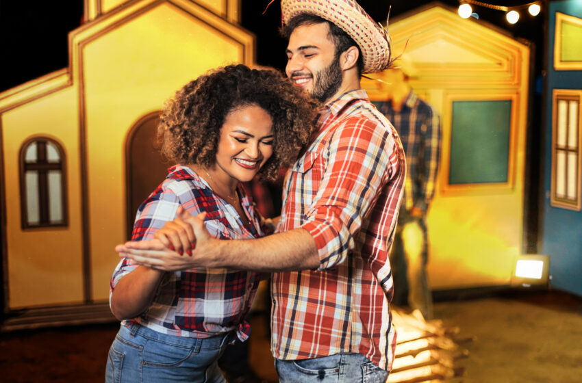  Dicas para usar refletores com segurança na iluminação de festas juninas