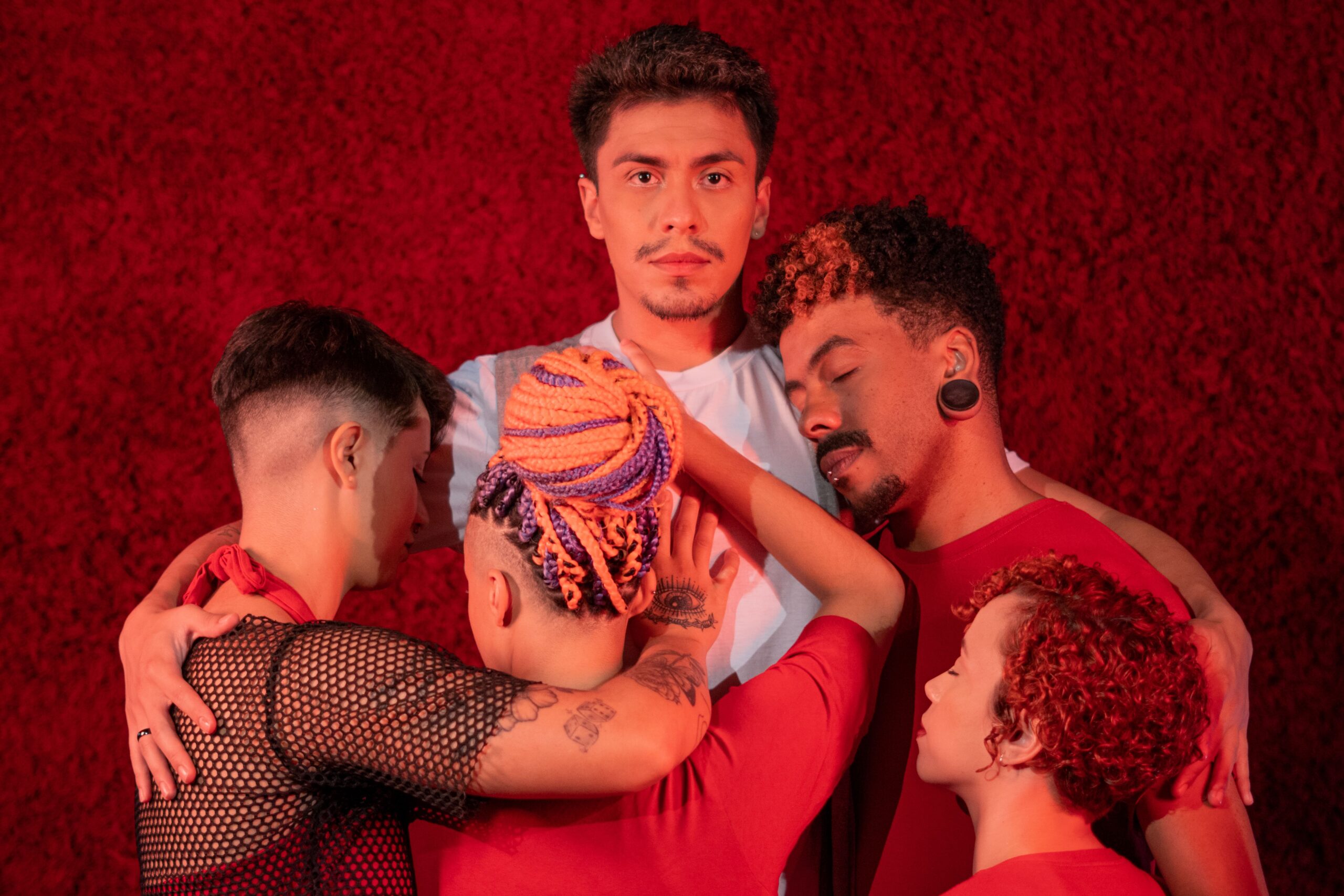  “Micro Danças” apresenta série de vídeos performáticos propostos pela Cia Diversidança