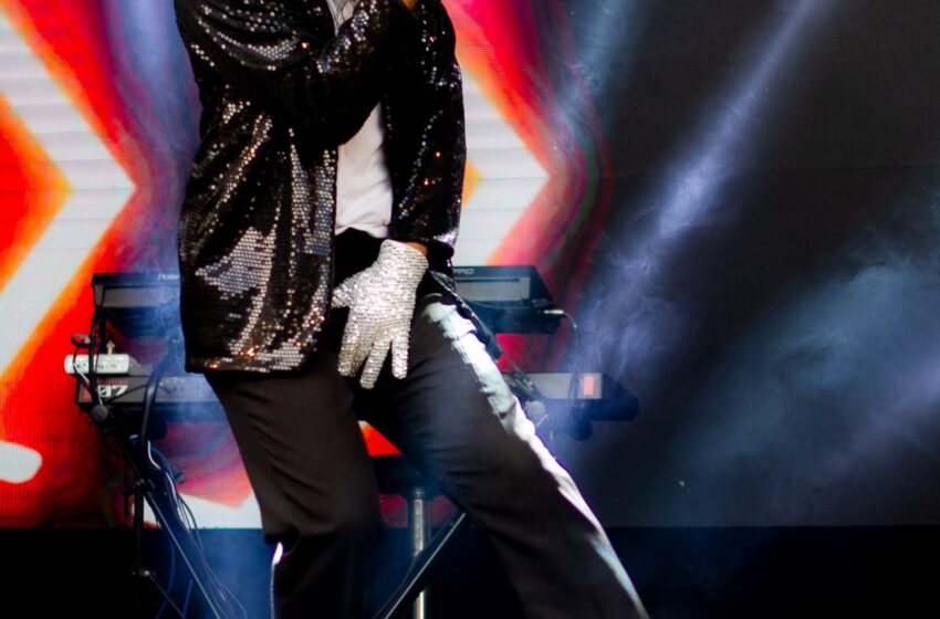  Mark Jam apresenta o Tributo Cure o Mundo em MG e SP