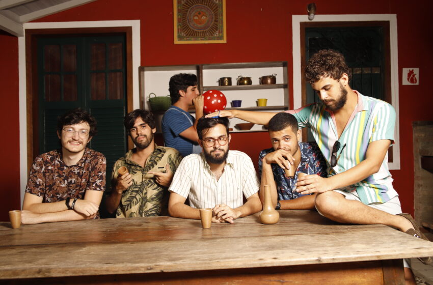  Matucana apresenta seu primeiro disco Barulho na Rua do Sossego