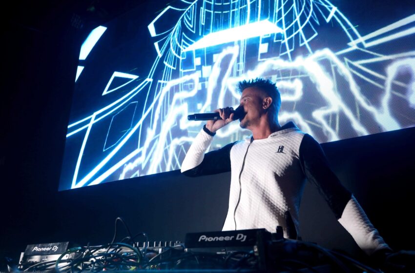  DJs integram atrações em festas de 15 anos de alto padrão