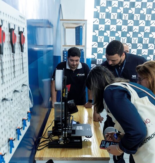 Projeto Engenhoka leva robótica a escolas públicas
