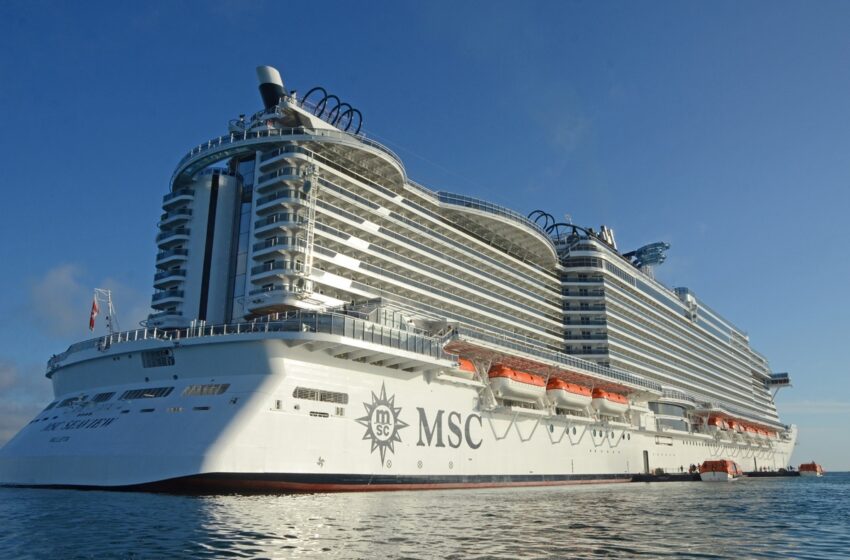  Búzios inicia o ano com cruzeiros lotados e presença de iate de luxo