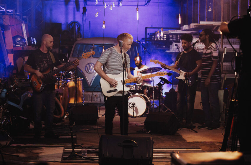  Lançamento do álbum Pé na Lama marca nova fase de Le CostaRosa