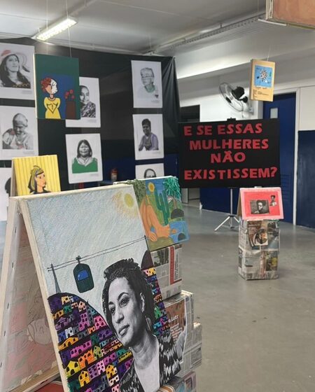 Estudantes homenageiam grandes mulheres em mostra de arte