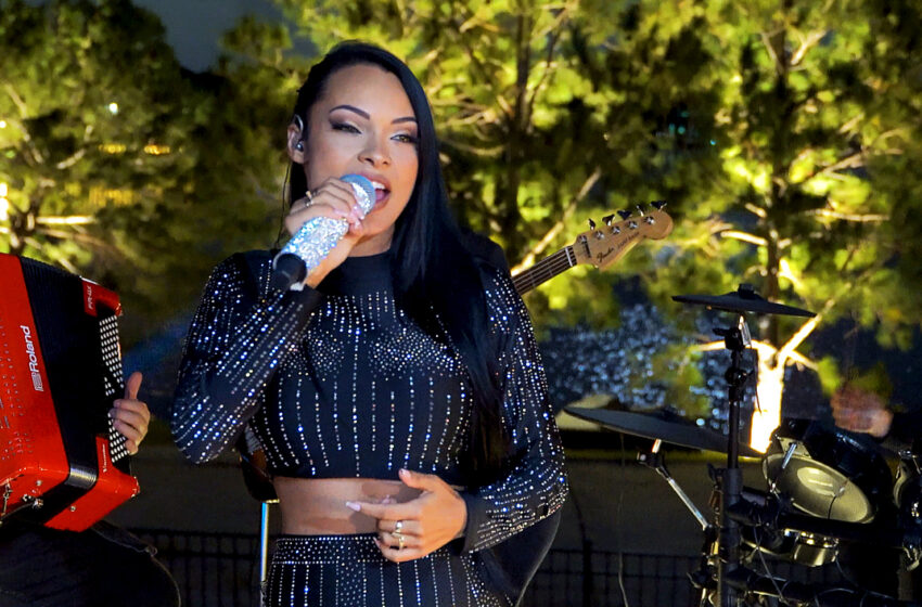  Sertanejo: Paula Machado grava primeiro DVD em Orlando, EUA