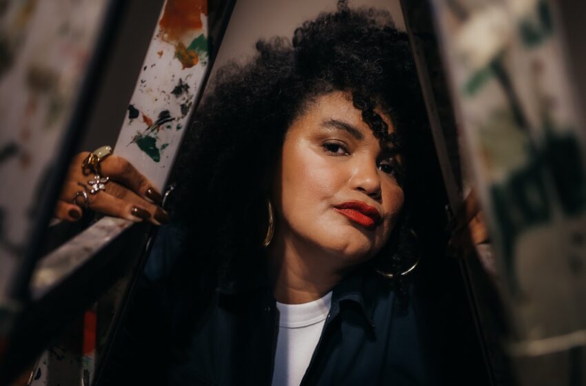  Elisa Maia canta o que precisa ser dito agora: artista costura caos, prazer e reinvenção na Amazônia urbana