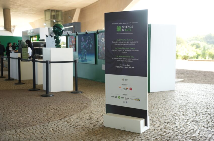  Science & Arts: espaço imersivo uniu arte e ciência