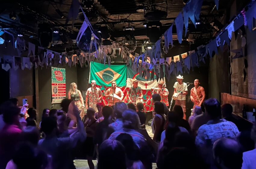  Artistas da Caravana da Cultura Pernambucana celebram êxito da turnê europeia