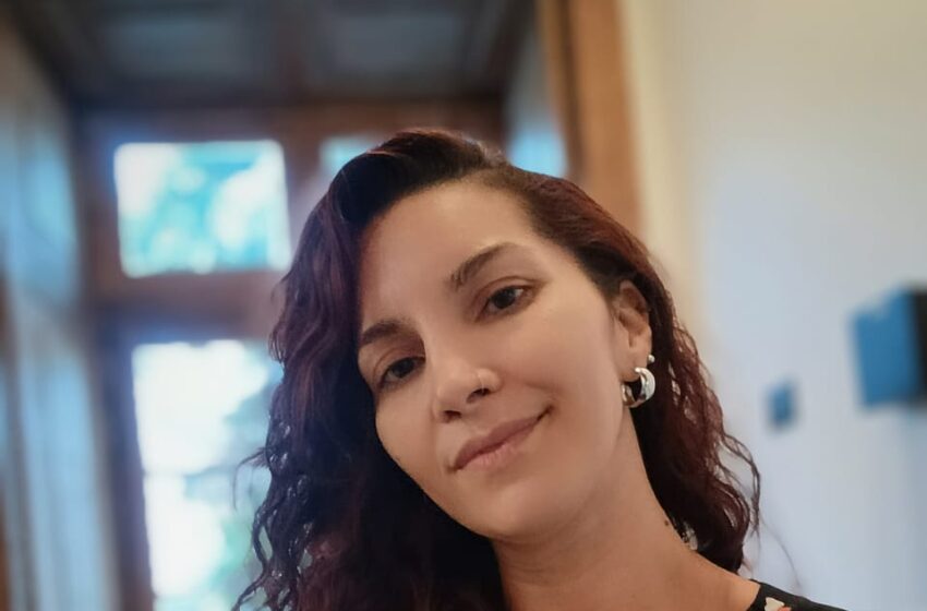  InterD Minha História: conheça a cientista e cantora Isabel Lima