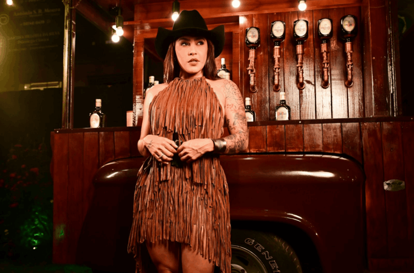  Com Lauana Prado, Old Parr expande presença no universo sertanejo