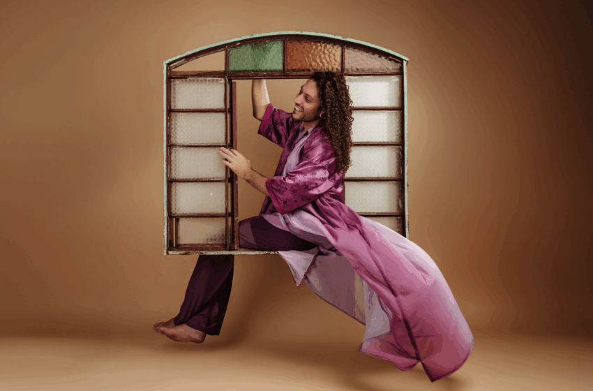  Pedro Tommaso lança AMORA em ritmos que vão do funk ao ijexá