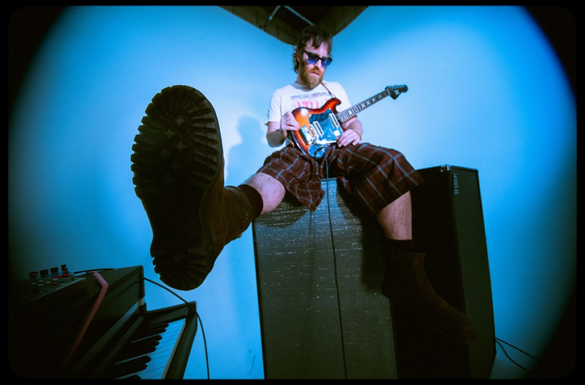  Chet Faker lança o novo single “Can You Swim?”