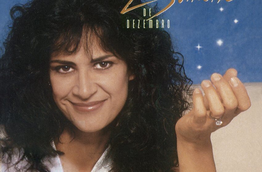  “Então é Natal”: álbum de Simone comemora 30 anos e cantora interage com os fãs
