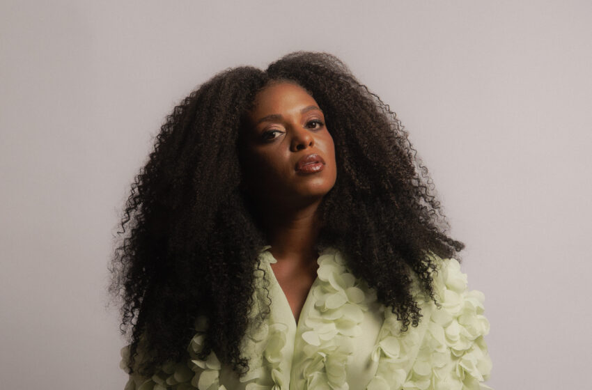  THAMI consolida identidade artística em novo momento da carreira