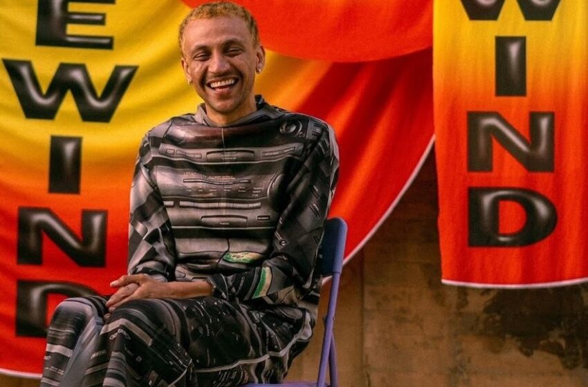  Novíssimo Edgar apresenta live session que inaugura o universo de REWIND, seu próximo disco