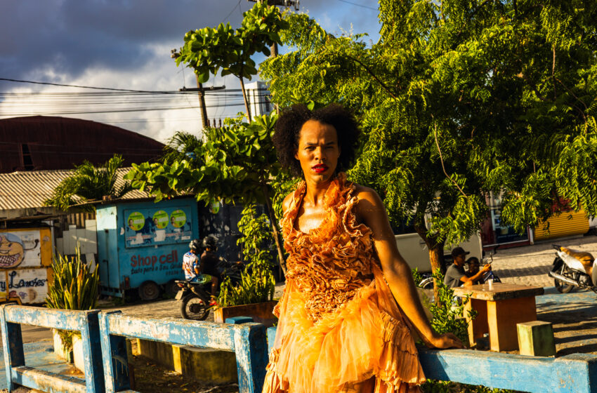  Caetana lança “Bicha Treme Terra” e transforma pista em manifesto de liberdade e resistência LGBTQIA+