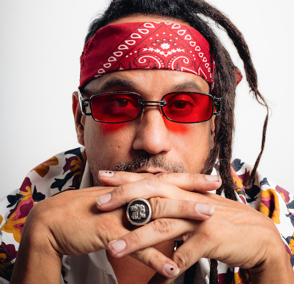 Helio Bentes aprofunda pesquisa em sonoridades africanas no single “Rei Do Meu Reino”, nova prévia do EP “Orin”
