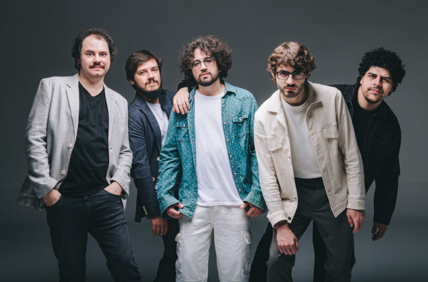 A Olívia lança álbum deluxe com participação de Esteban Tavares e Selvagens à Procura de Lei