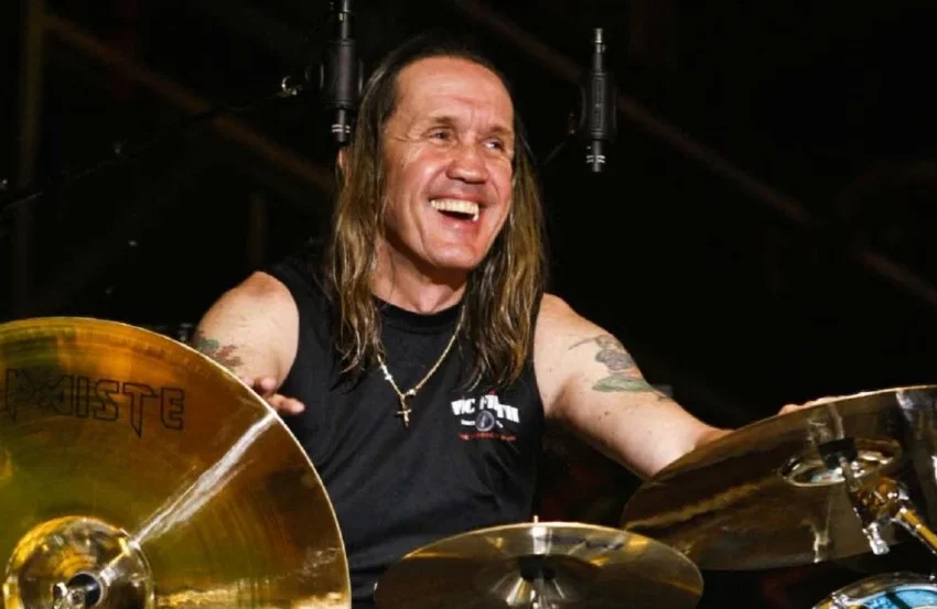  Nicko McBrain, do Iron Maiden, sobre Trump: “Deveria ser preso”.
